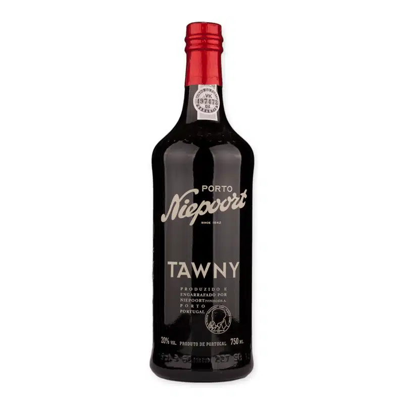 Niepoort Tawny Port is een amberkleurige port met tonen van gedroogd fruit, karamel en noten. Elegant, complex en zacht.