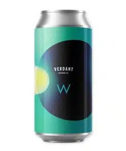 Verdant 10 Watt Moon is een sappige hazy pale ale met Citra en Strata. Licht, romig, tropisch en verrassend krachtig.