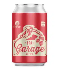 Cervesa Espiga Garage IPA (6%) is een glutenvrije Spaanse IPA met citrus- en dennenaroma’s, specerige toets en uitgesproken bitterheid.