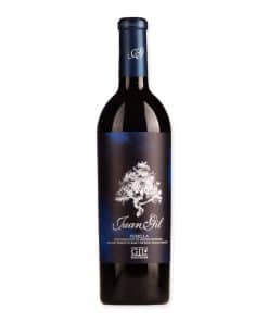 Juan Gil Blue Label is een krachtige Spaanse wijn uit Jumilla van Monastrell, Cabernet Sauvignon en Syrah. Vol, complex en elegant.